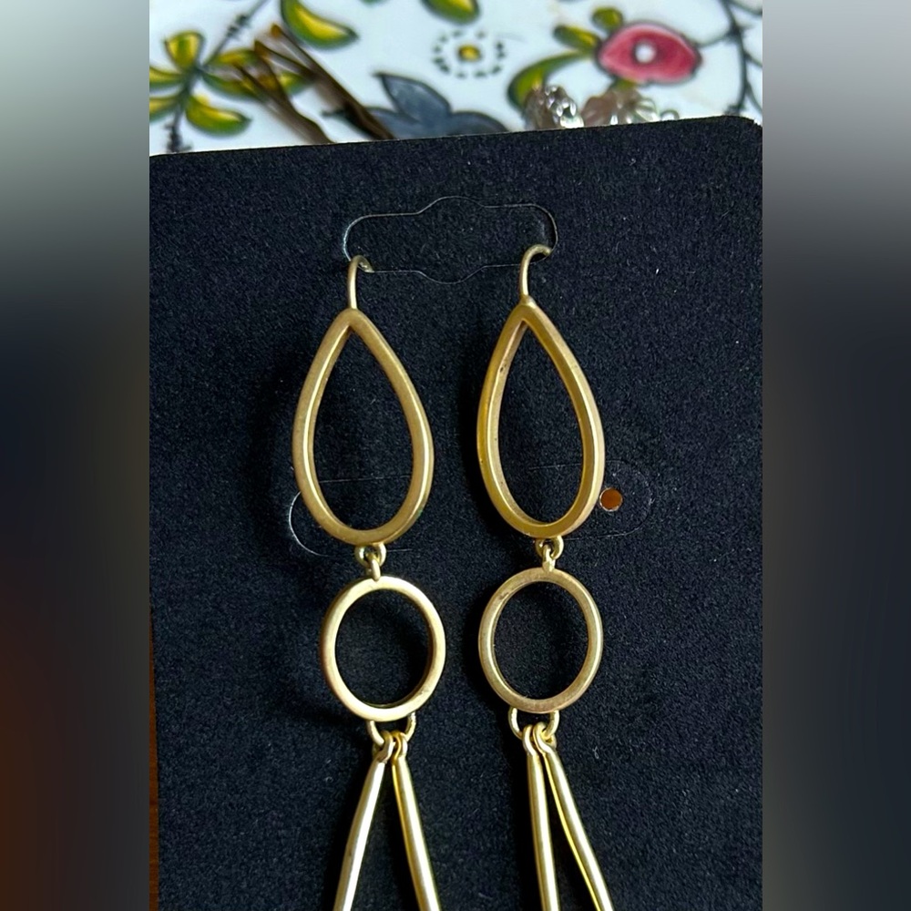 Spartina 449 Elegant Gold Dangle Earrings